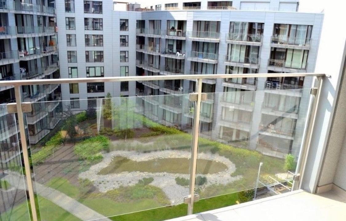 Studio Flat Triton Park Warsaw Ngoại thất bức ảnh